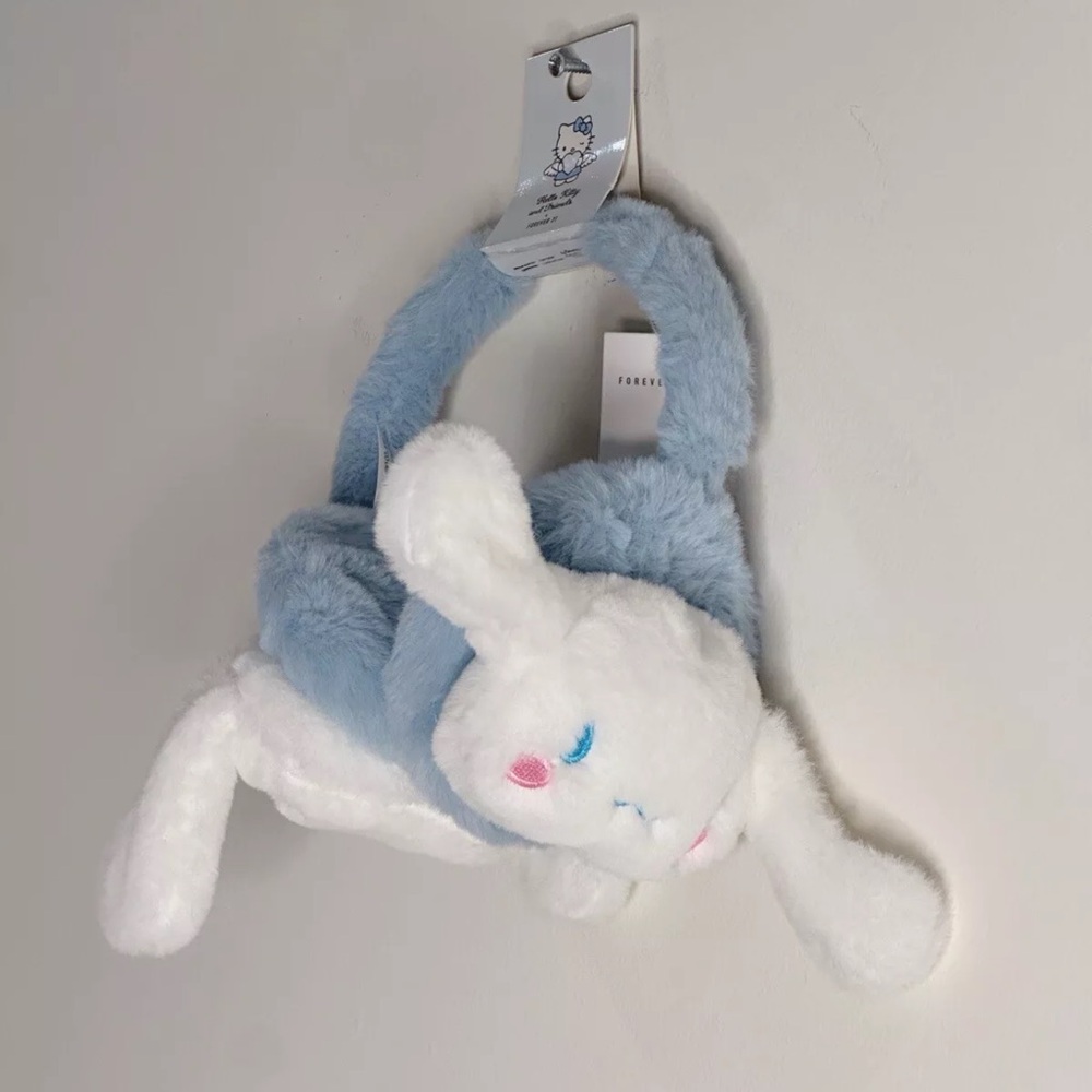 FOREVER 21 Cinnamoroll Earmuffs